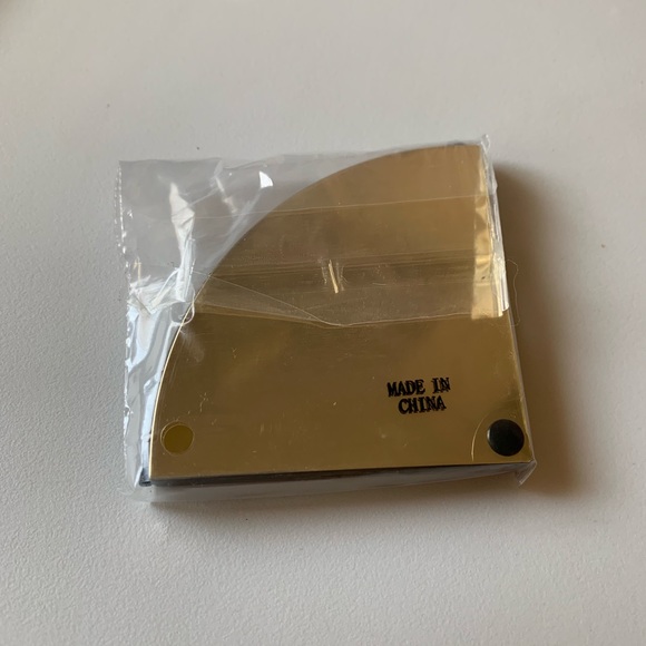 MAC Charlotte Olympia Lipstick & Mirror Set - Picture 7 of 8